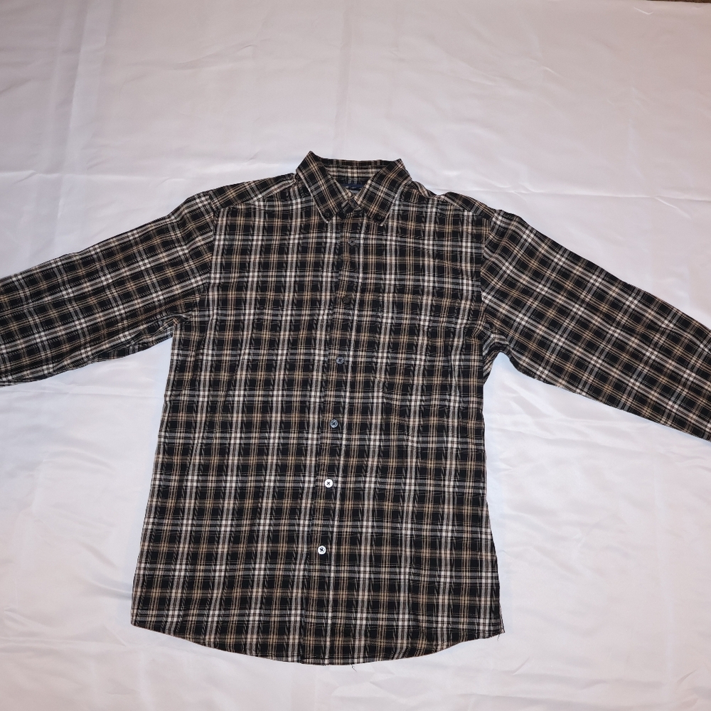Covington Long Sleeve Plaid Button Up Shirt-Black, White, & Yellow. NWOT.